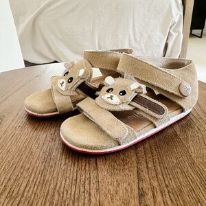 Emu Australia leather 🐻 toddler sandals